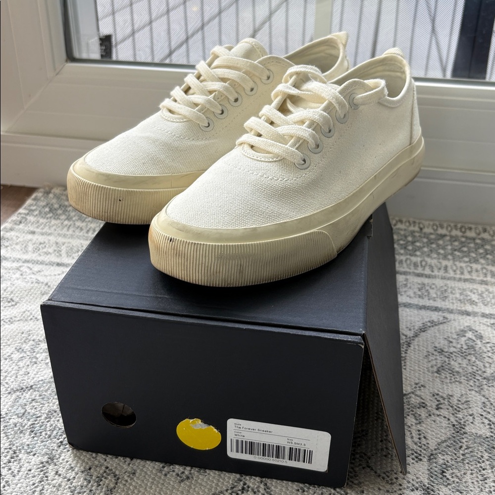 Everlane White Canvas Sneakers